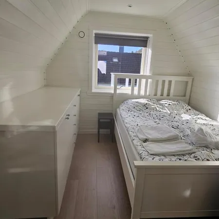 Apartament Cozy Near With Free Privat Prarking Bergen